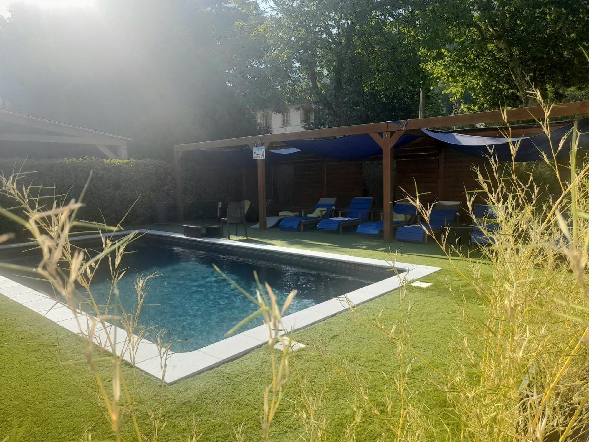 Puget-Théniers Hotel Les Alizes מראה חיצוני תמונה