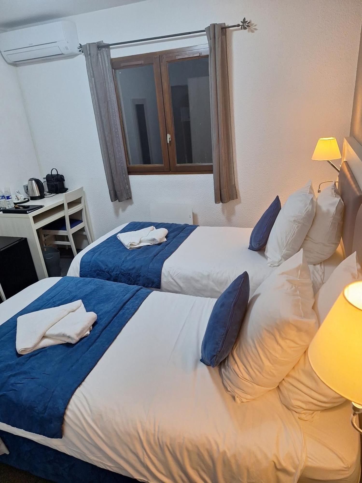 Puget-Théniers Hotel Les Alizes חדר תמונה